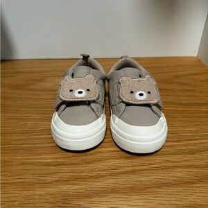 H&M toddler Velcro sneakers